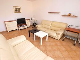 Apartment 1383