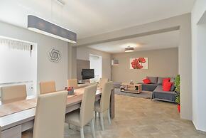 House 1384