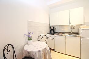 Apartment 1387