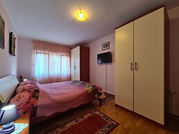 Apartment 1389