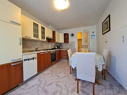 Apartment 1389