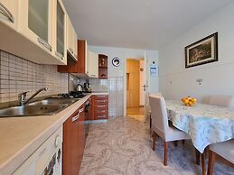 Apartment 1389