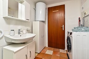 Apartment 1391