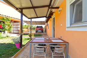 Apartment 1395