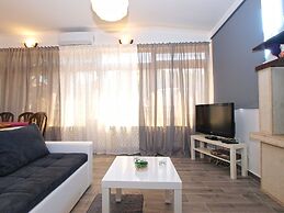 Apartment 1401