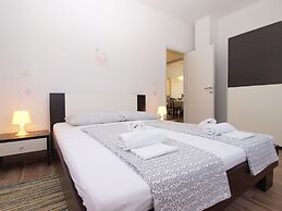 Apartment 1403