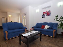 Apartment 1403