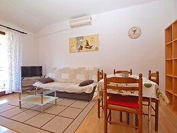 Apartment 1407