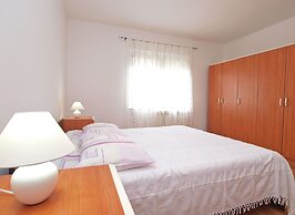 Apartment 1413