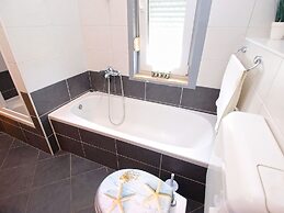 Apartment 1413