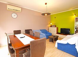 Apartment 1413