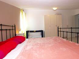 Apartment 1418