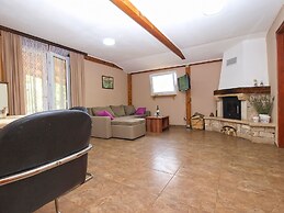 House 1422