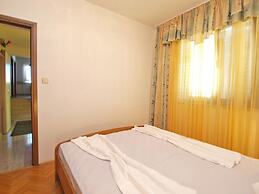 Apartment 1424