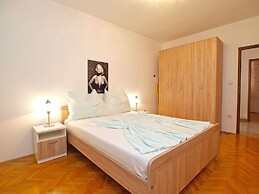 Apartment 1424