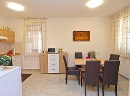 Apartment 1424