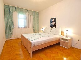 Apartment 1424