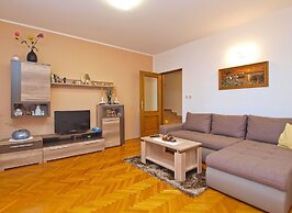 Apartment 1424