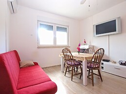 Apartment 1432