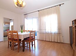 Apartment 1435