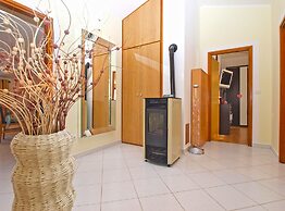 Apartment 1436