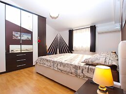 Apartment 1436