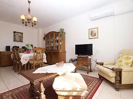 Apartment 1437