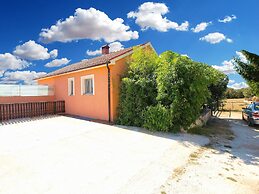 Apartment 1437