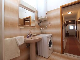 Apartment 1437