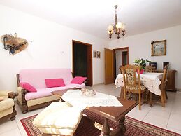 Apartment 1437