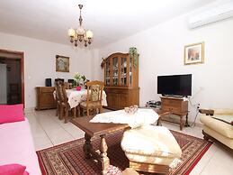 Apartment 1437