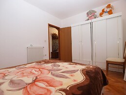 Apartment 1437