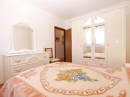 Apartment 1437