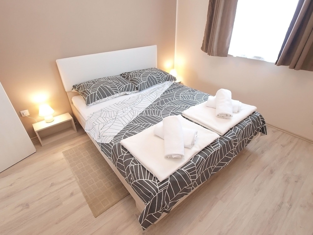 Apartment 1449