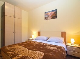 Apartment 1468