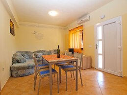 Apartment 1468