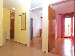 Apartment 1475