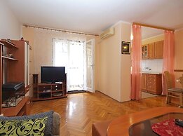 Apartment 1475