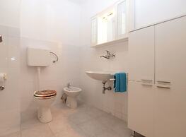 Apartment 1475
