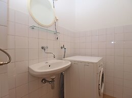 Apartment 1475