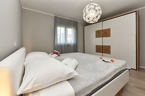 Apartment 1481