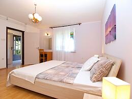 Apartment 1482