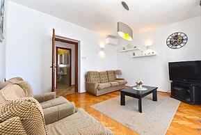 Apartment 1490