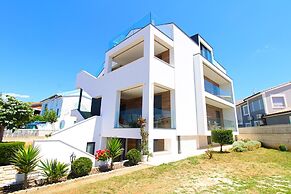 Apartment 1490