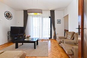 Apartment 1490