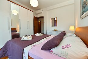 Apartment 1490