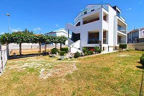 Apartment 1490