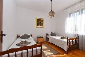 Apartment 1490