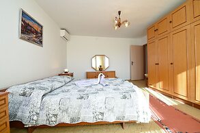 Apartment 1492