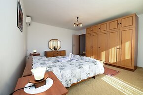 Apartment 1492